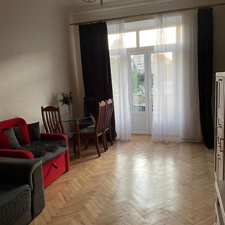 Freddies Apartment Киев Екстериор снимка