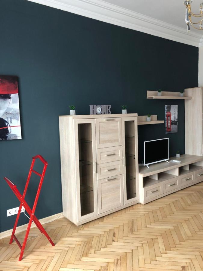 Freddies Apartment Киев Екстериор снимка