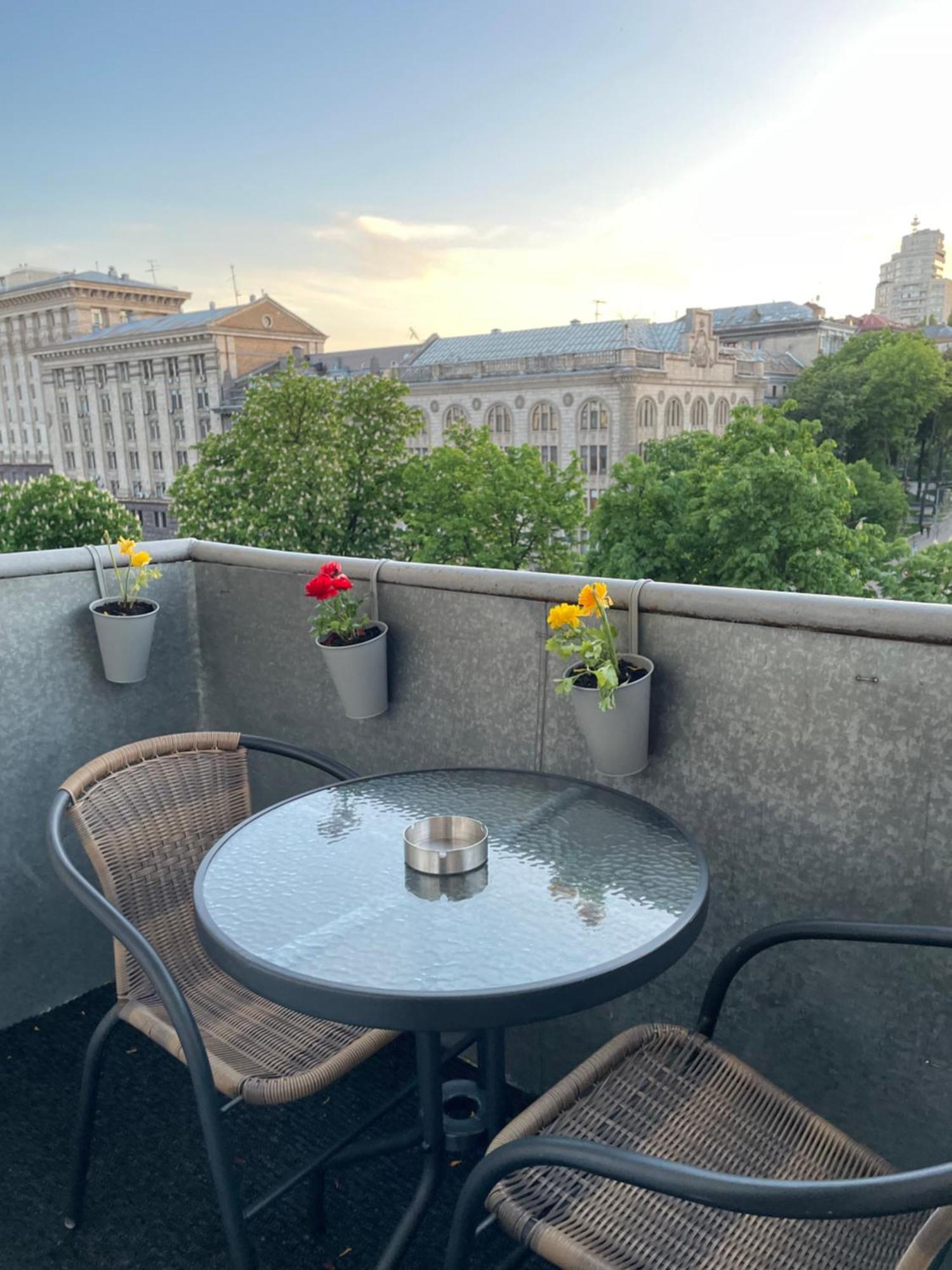 Freddies Apartment Киев Екстериор снимка